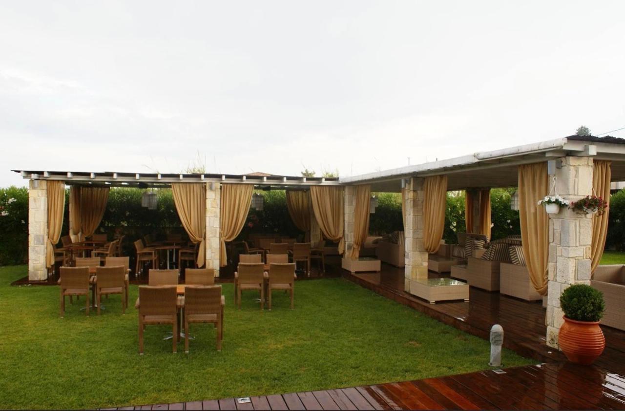 Detached Villa With Sea View Hanioti Exterior photo
